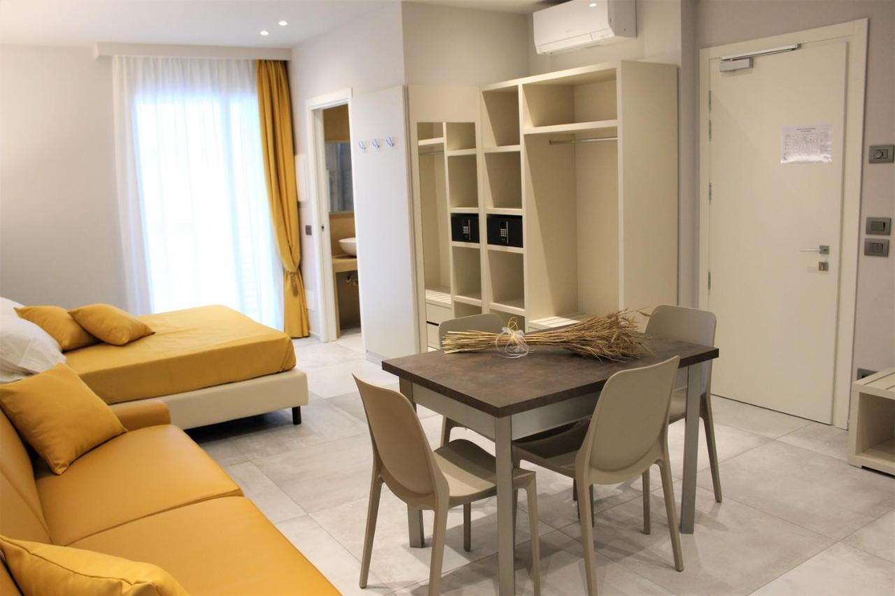 B&B Primrose Residence Hotel Римини Екстериор снимка