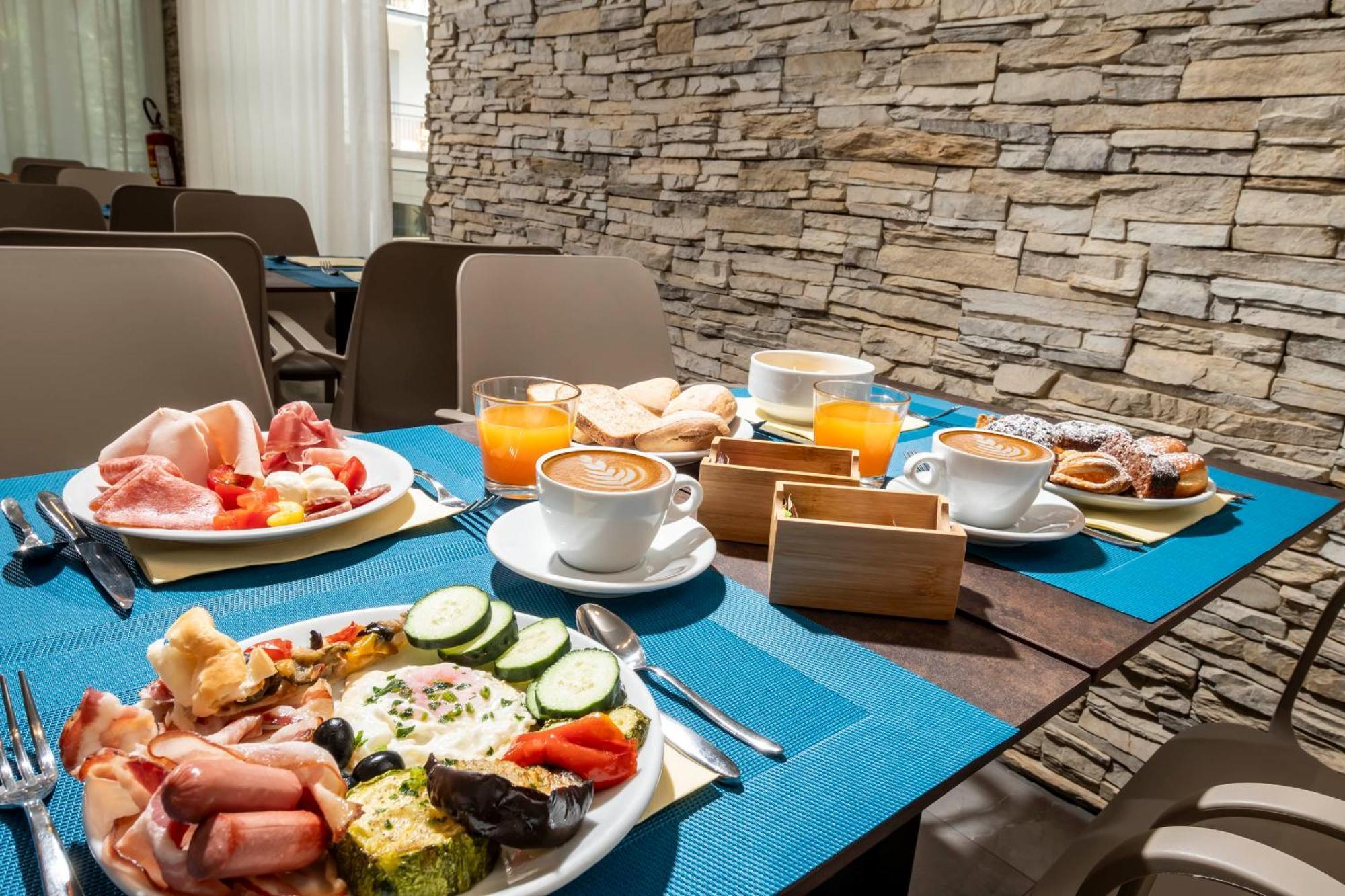 B&B Primrose Residence Hotel Римини Екстериор снимка
